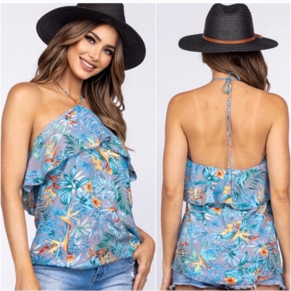Tops - ✨FLORAL HALTER RUFFLE TOP-NEW